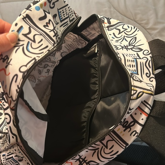 Friends backpack - Picture 3 of 3